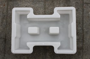 預(yù)制護(hù)坡模具該怎么養(yǎng)護(hù)？