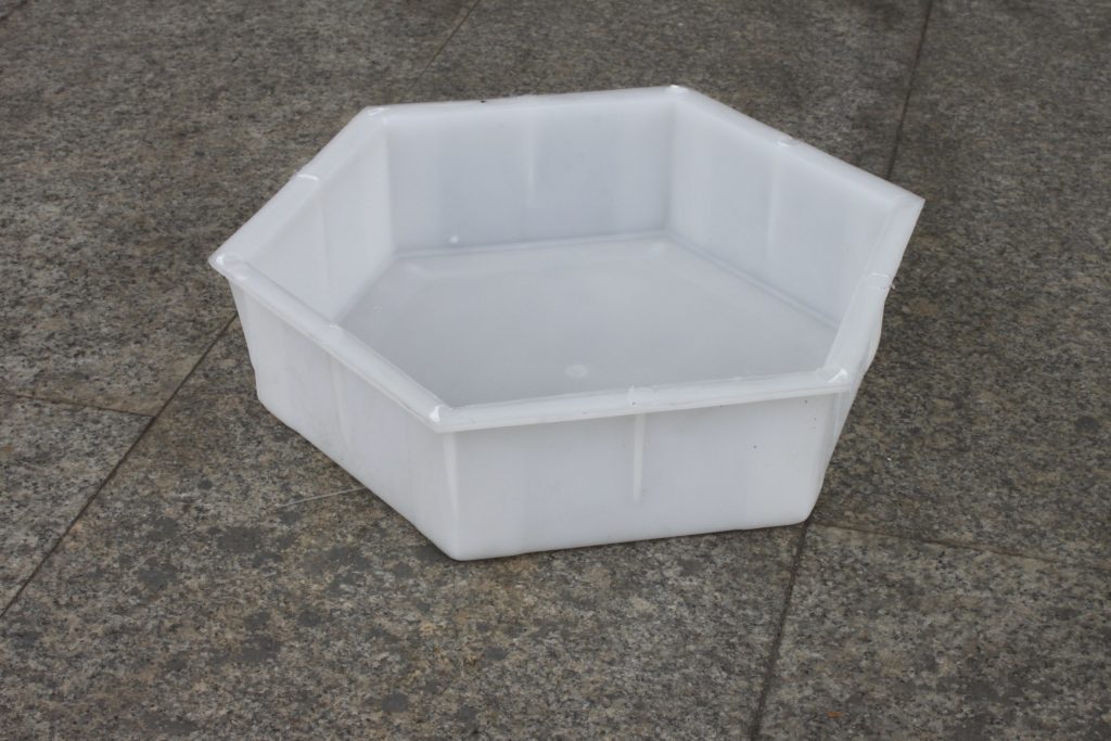 公路護(hù)坡塑料模具有哪些種類？